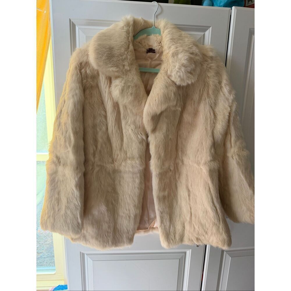 Vintage Iconic Rabbit Fur Coat Womens Size Medium Creamy Off White Authentic